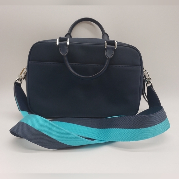 208- Michael Kors Elliot MD Utility Camera Navy Color Medium Size NWT - Picture 3 of 5